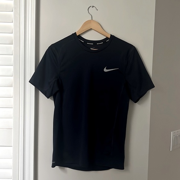 NIKE T-Shirt size Mens Small drifit